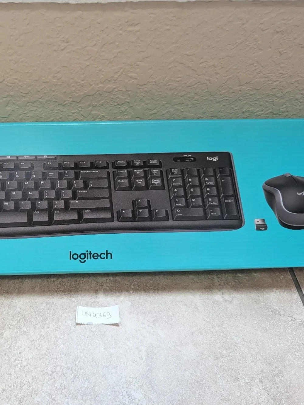 Logitech MK2270 Wireless Keyboard and Mouse Combo Black 920-004536 New 2.4 GHz